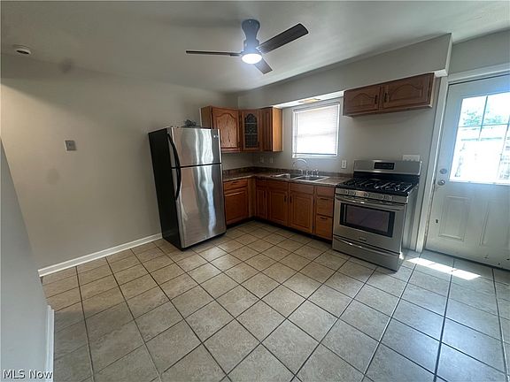 2nd image of 5981 Glenway Dr