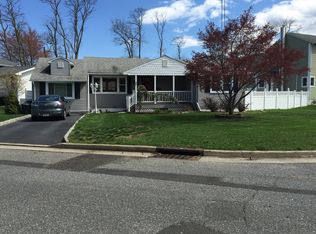 20 Harkins Dr, Middletown, NJ 07748