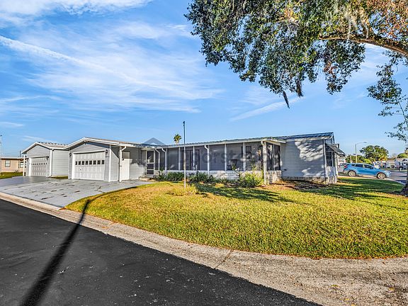5th image of 34323 Lodge Dr