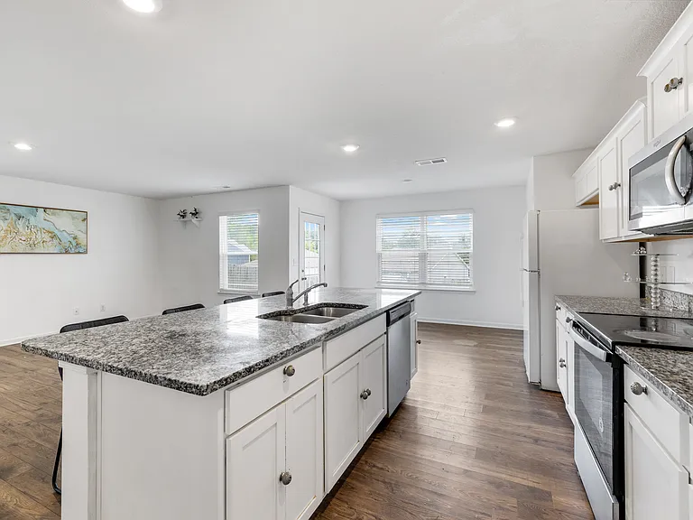 206 Venard Way — Photo 11