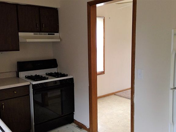 2nd image of 204-206 N Grant Ave #204