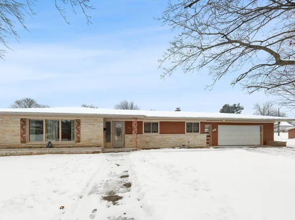 401 McCagg St, Peshtigo, WI 54157