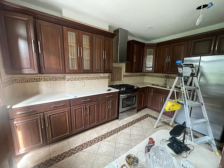 1735 Grove St #1 — Photo 4