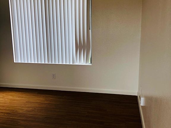 5th image of 4443 Campus Ave APT 6