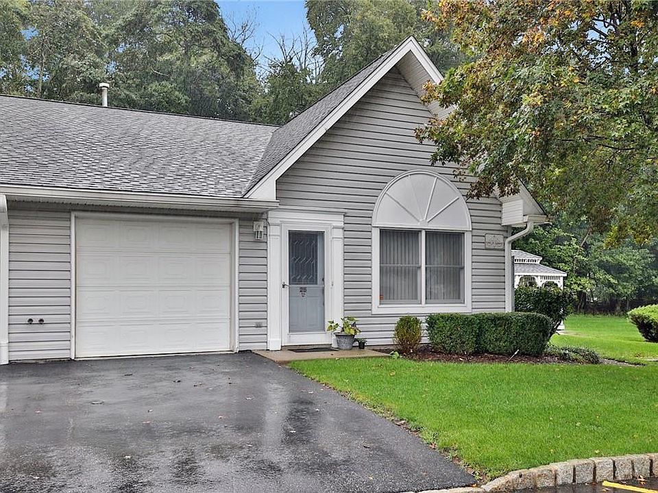 1st image of 26 Windsor Circle