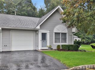 26 Windsor Cir, New City, NY 10956