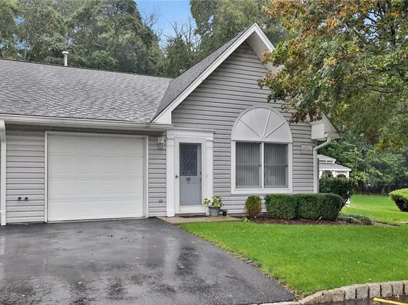 26 Windsor Circle, New City, NY 10956