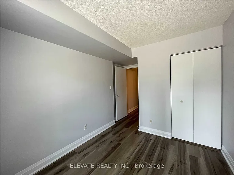 68 Douro St #111 — Photo 15