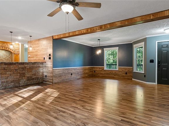 5th image of 1922 Kings Grant Dr