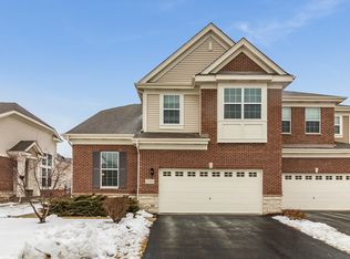 2709 Blakely Ln, Naperville, IL 60540