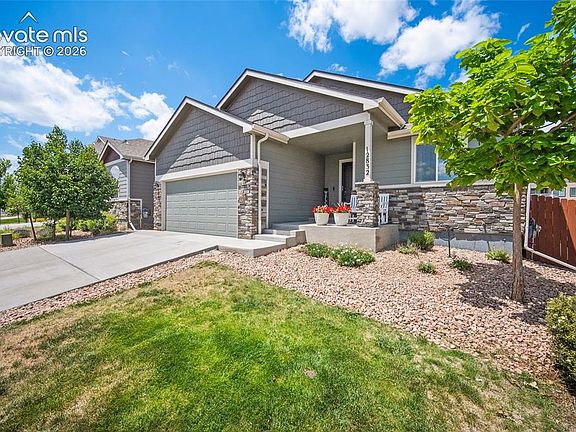 2nd image of 12832 Scenic Walk Dr