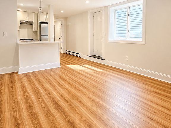 3rd image of 108 Washington Ave #B