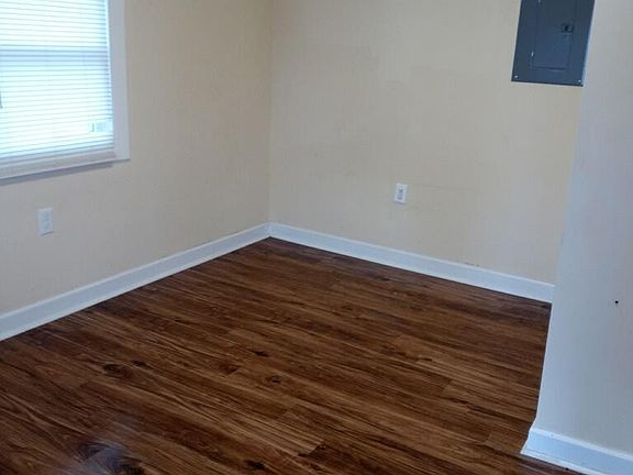 4th image of 313 N Main St #3