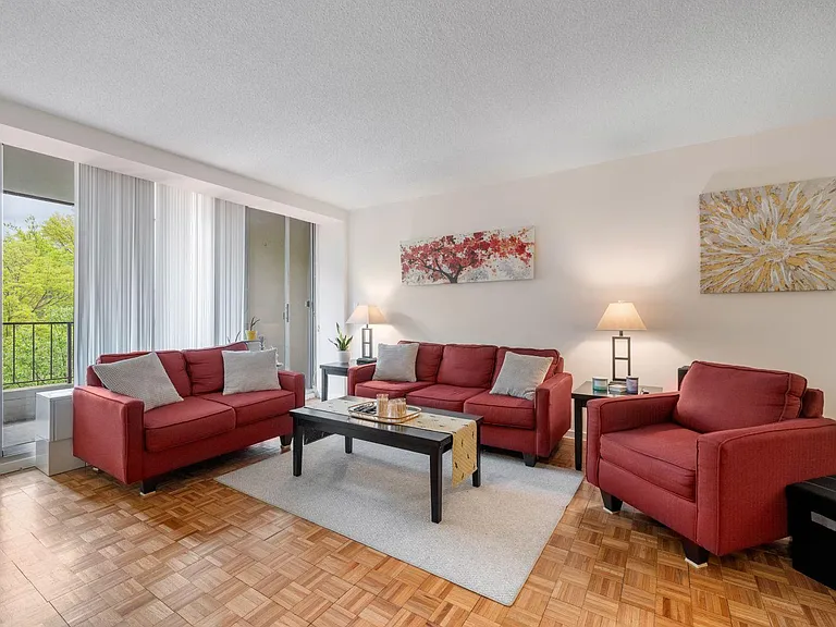 33 Pond Ave #409 — Photo 1