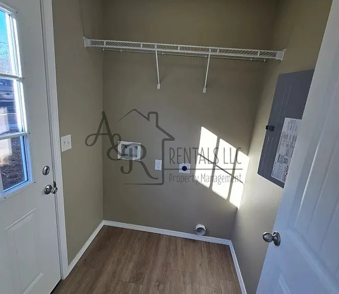 217 W Forest St — Photo 3