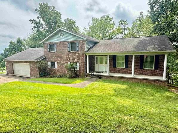20 Bel Manor Dr, Fairmont, WV 26554