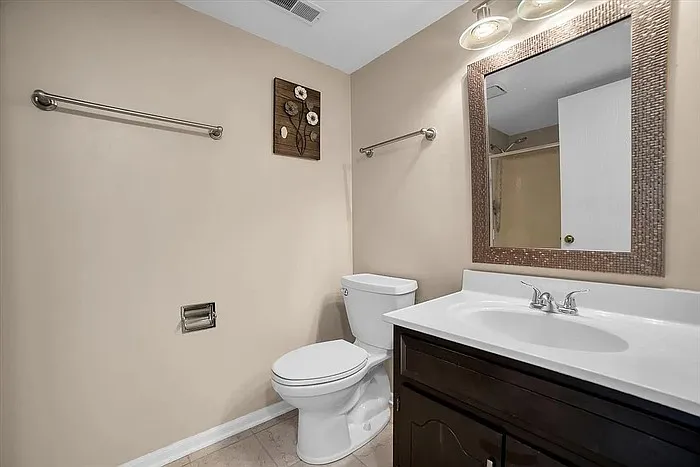 463 Valley Dr #463 — Photo 7