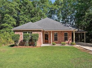 126 Inspiration Ln, Covington, LA 70433