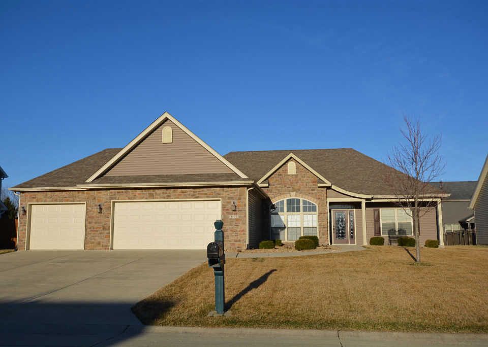 1st image of 4400 Amesbury Dr