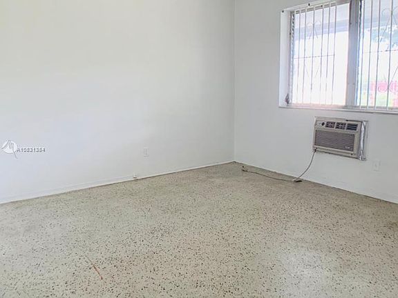 2nd image of 12160 NE 8th Ave APT 4