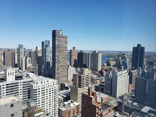 Rented by R New York | media 5