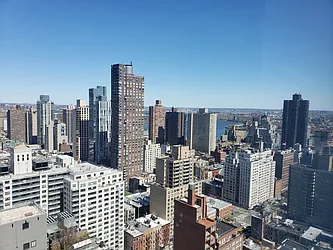 Rented by R New York