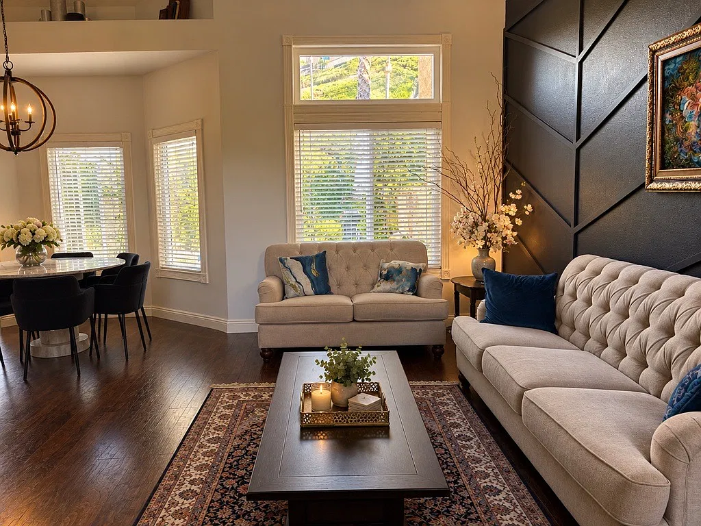 3 bed, 2.5 bath, 1582 sqft, $4,350 — Photo 3