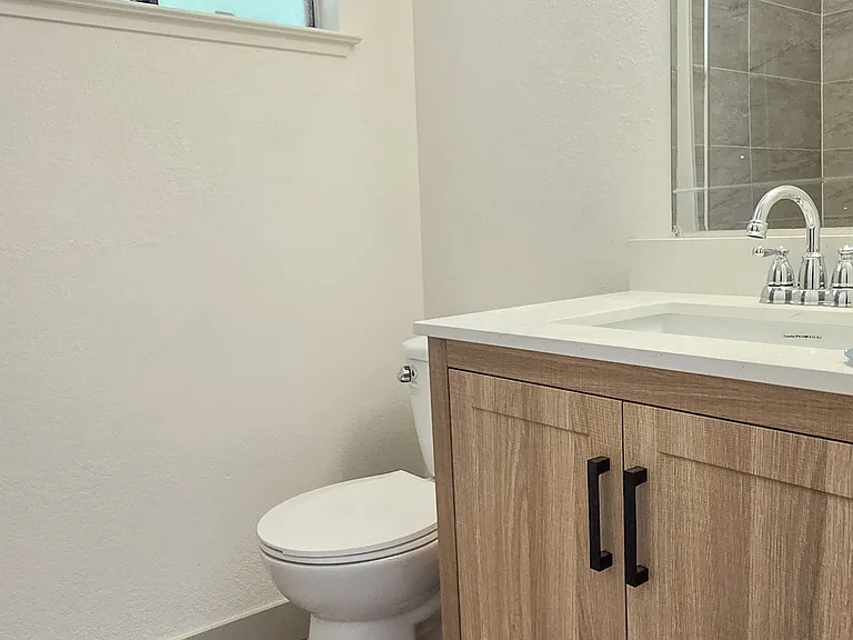 5031 Sparrow Ct — Photo 8