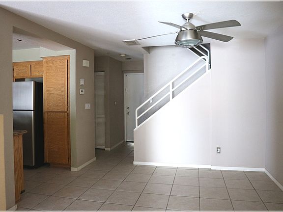 3rd image of 6909 Rodling Dr Unit E