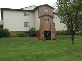 1515 E Melgaard Rd, Aberdeen, SD 57401
