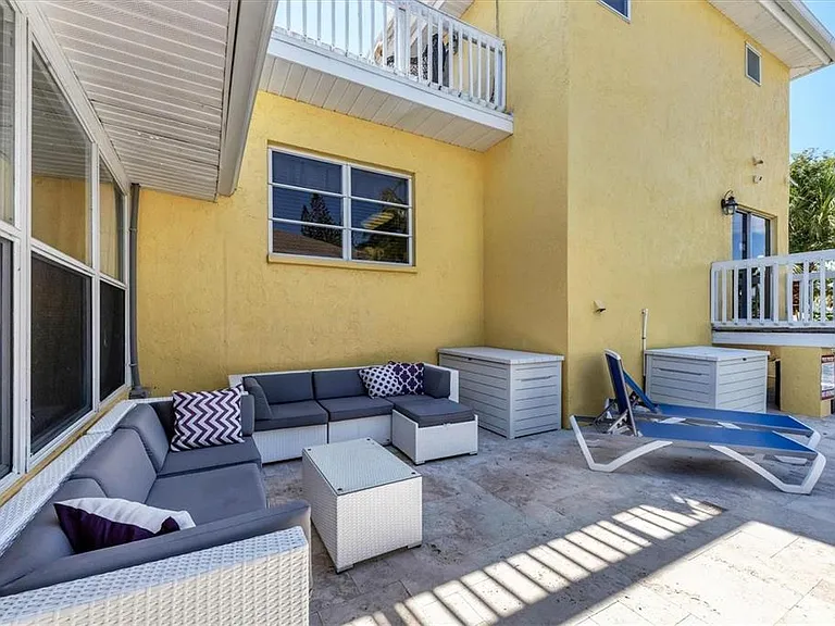 301 Avenida Madera #A — Photo 11