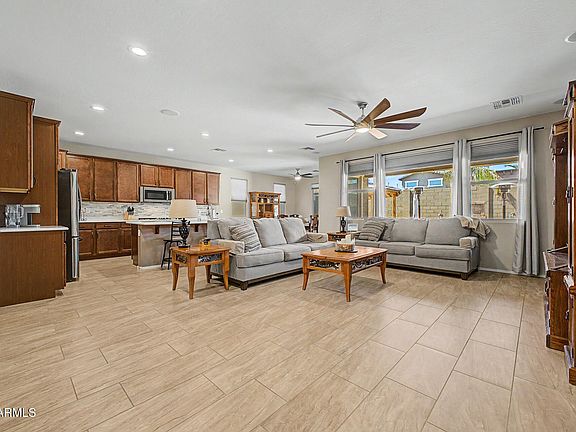 4th image of 17340 W GAMBIT Trail