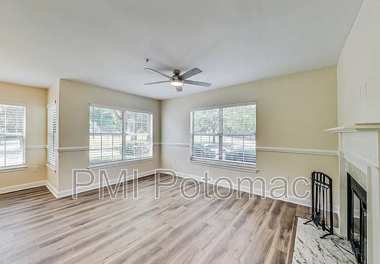 10301 Westridge Dr #101 — Photo 6
