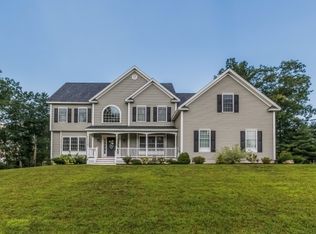 28 Jacob Rd, Windham, NH 03087