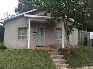 1010 W Walnut St, Selma, NC 27576