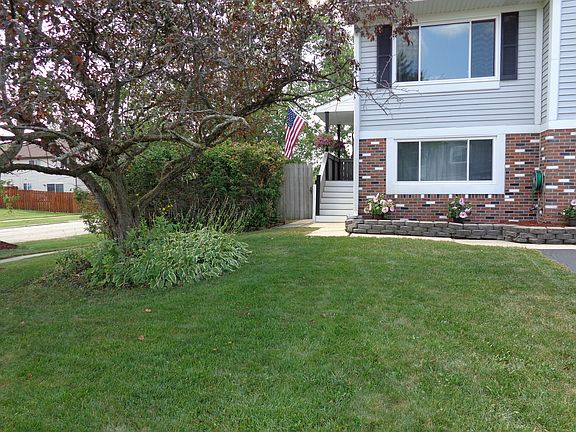 3rd image of 3930 Sandpiper Dr