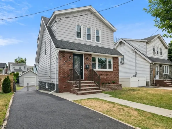 24 Walnut St, Belleville Twp., NJ 07109