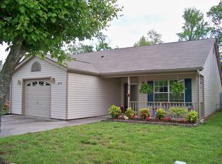 577 Ravenwood Dr, Maryville, TN 37801