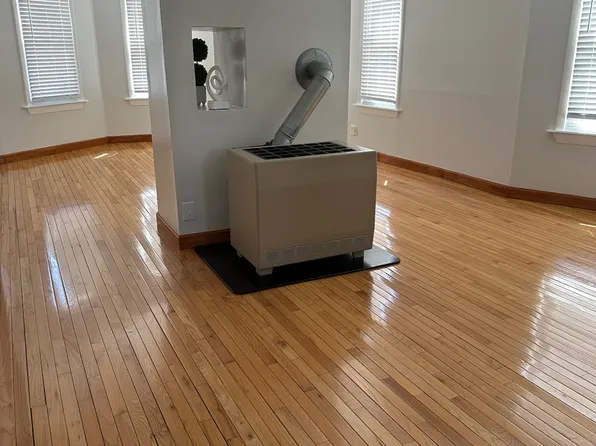 107 Rodney St #2, New Bedford, MA 02744