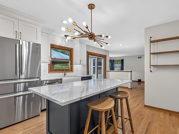 3rd image of 7449 W Ute Ln