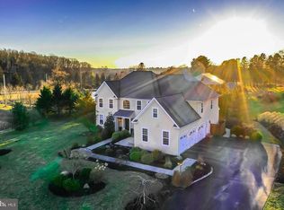 110 Horseshoe Ln, Pottstown, PA 19465