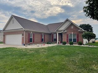 1828 Promenade Ln, Xenia, OH 45385