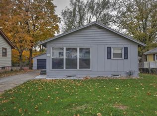 31 Kaydon Dr, Decatur, IL 62521