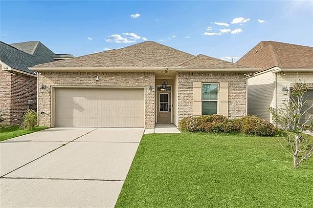 1st image of 573 Eagle Loop