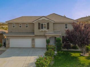11963 Forest Park Ln, Victorville, CA 92392