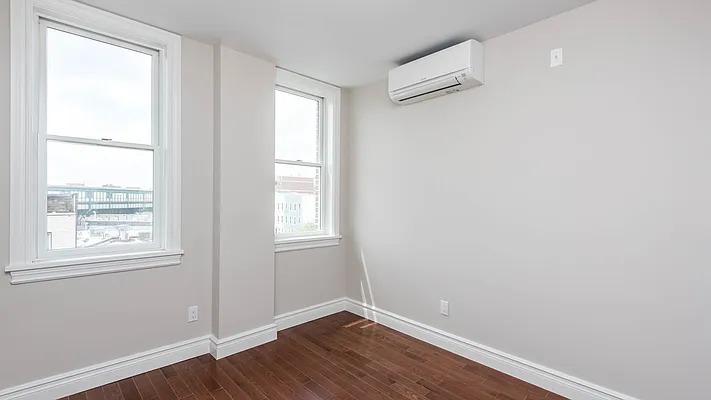 Rented by Nooklyn NYC LLC | media 18