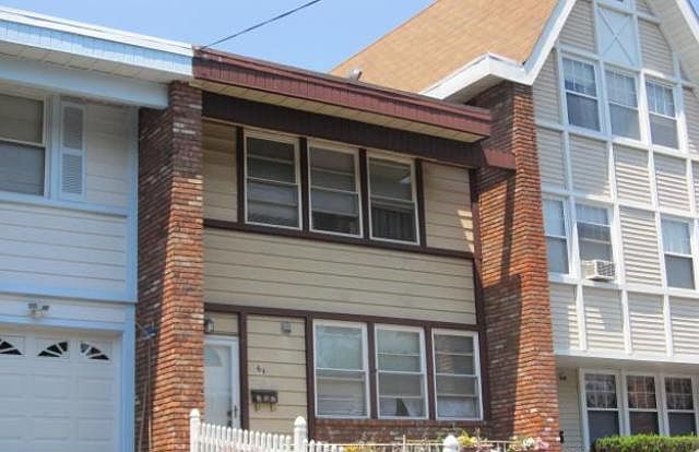 2nd image of 64 Ferracane Pl