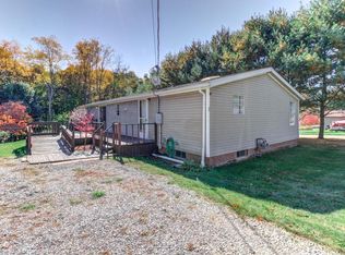 29 Navajo Trl, Malvern, OH 44644