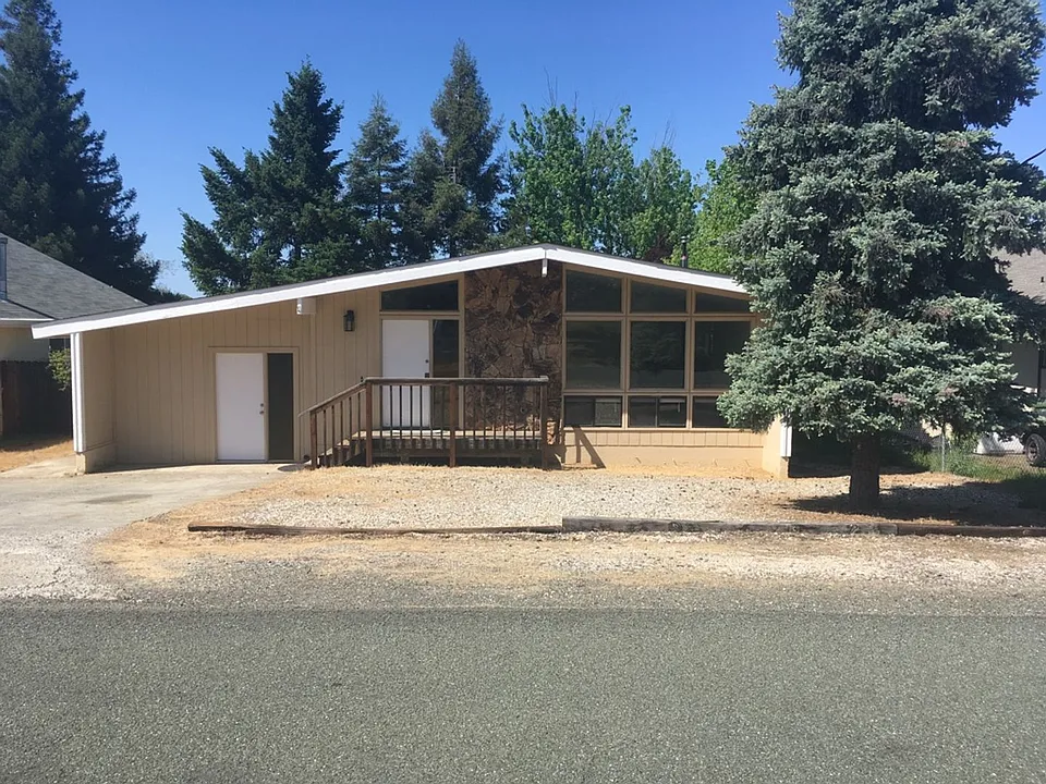 9460 Pawnee Trl