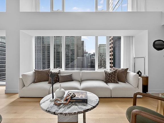 2nd image of 135 W 52nd St Unit Penthouse 4